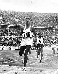 John Woodruff won the 800-meter run, finishing in 1:52.9 minutes. Woodruff served as an officer in a racially segregated American Army unit during World War II.
