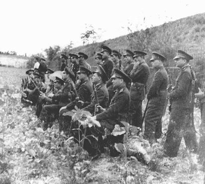 antonescu ion romanian squad firing romania execution camp execute roumanie 1946 peloton bucharest holocaust roumain photographie prpare ministre ancien excution