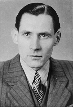 Karl-Heinz Kusserow, a Jehovah's witness who was imprisoned by the Nazis because of his beliefs. He was a prisoner in the Dachau and Sachsenhausen concentration camps in Germany.