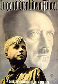 "Los jóvenes sirven al Führer" reza este póster de reclutamiento de la Juventud Hitleriana. Dicha organización movilizaba a los jóvenes para que se unieran a la comunidad nazi a través de actividades deportivas y excursiones, y, posteriormente, los adiestraba para el combate militar.