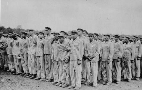 Prigionieri del Campo di concentramento di Buchenwald (Fonte: US Holocaust Memorial Museum)