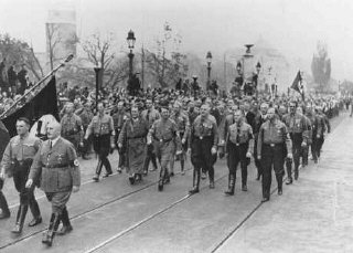 Adolf Hitler, Julius Streicher (foreground, right)...