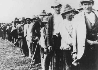 Roma (Gypsies) being deported to Kozare and Jasenovac...