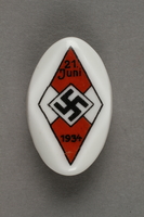 1996.75.44 front
Hitler youth badge

Click to enlarge