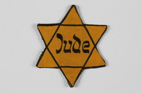 1997.3.1 front
Star of David badge with Jude printed in the center

Click to enlarge