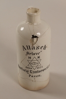 1990.79.4 front
Hartwig Kantorowicz ceramic liqueur bottle

Click to enlarge