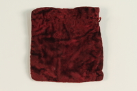 2002.140.12 front
Dark red velvet square tefillin pouch saved with a hidden Dutch Jewish infant

Click to enlarge