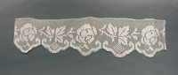 2003.113.1 front
Floral patterned crocheted doily given to a Jewish Hungarian woman by a friend

Click to enlarge