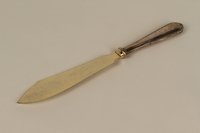 1989.232.2 front
Silver vermeil cake server received as a wedding gift by a Jewish woman in prewar Germany

Click to enlarge