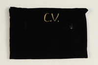 2004.524.17 front
Blue velvet tallit pouch with an embroidered monogram owned by a German Jewish refugee

Click to enlarge