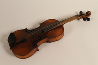 2005.453.9 front
Violin used by a Sinti musician

Click to enlarge