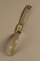 2002.270.2 top open
Wrist watch with a gray plastic band

Click to enlarge