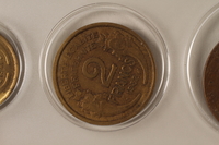 1988.106.1.5 front
France currency, 2 franc coin

Click to enlarge