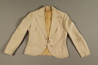 2004.628.7 front
Woman’s white cloth tailored jacket owned by a Jewish refugee during her escape from Vienna

Click to enlarge