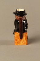 2016.184.82 back
Character jug of Fagin sitting on a box

Click to enlarge