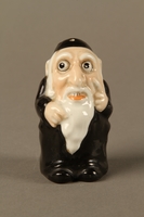 2016.184.137 front
Porcelain salt shaker of a caricatured Orthodox Jewish man

Click to enlarge