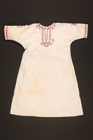 2016.112.4 front
Embroidered nightgown made for a young Austrian Jewish refugee before her emigration

Click to enlarge