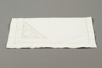 2018.99.3 g front
Set of linen napkins

Click to enlarge
