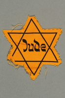 2018.355.2 front
Factory-printed Star of David badge acquired by an Austrian refugee

Click to enlarge