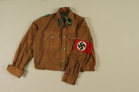 1988.99.5 front
SA brown uniform shirt with Rottenfuhrer insignia acquired by a US soldier

Click to enlarge