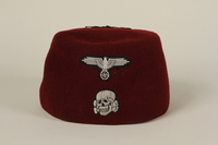 1994.101.1 front
Waffen SS red fez acquired by a US soldier in Germany

Click to enlarge