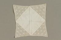 1989.273.6 front
Handkerchief made by Jewish refugees

Click to enlarge